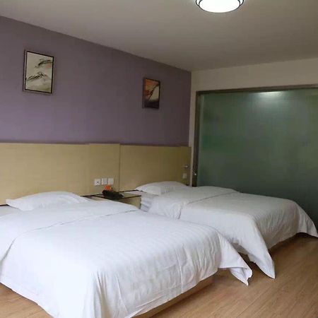7Days Inn Huaihua Mayang Binhe Road Kültér fotó